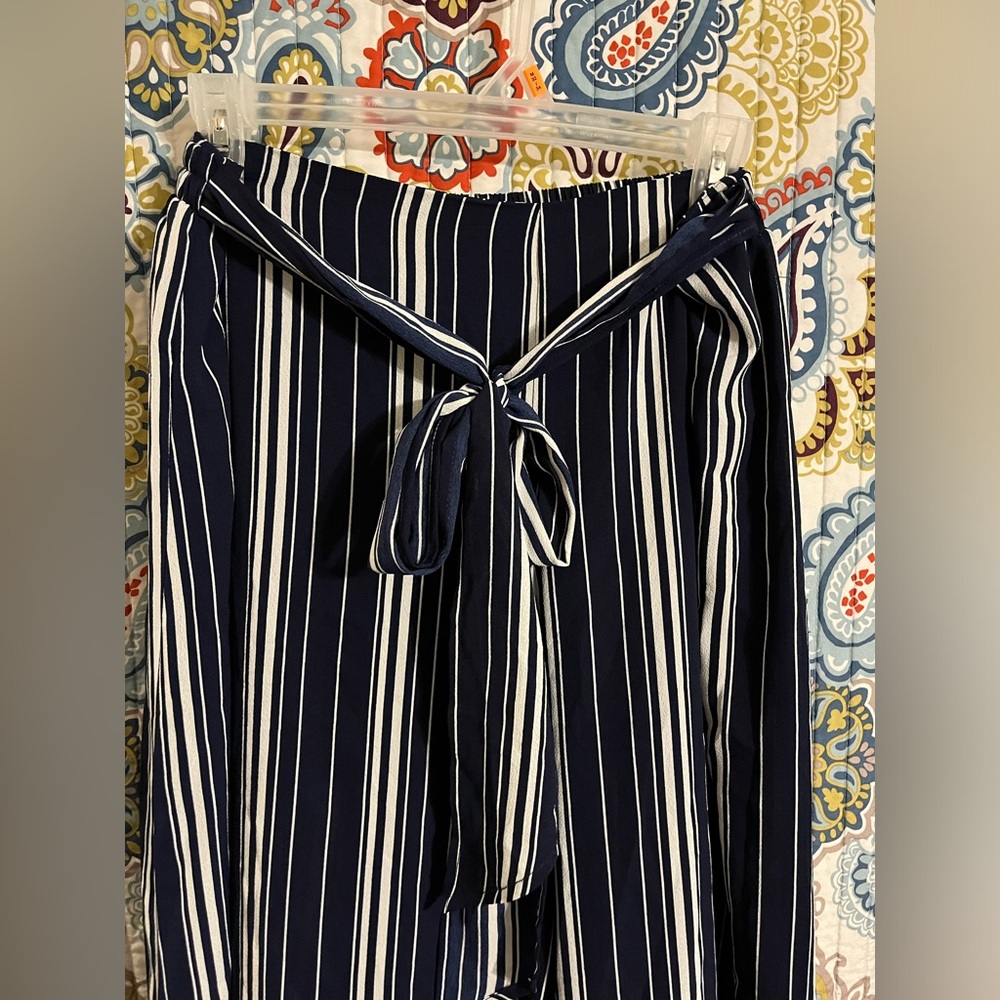 NWT 1x Striped Navy & White Summer Boho Wide Leg Pants